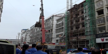 枫林街道依法拆除两处违法建筑