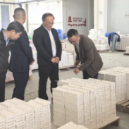 杨韶红深入企业调研  走访人大代表