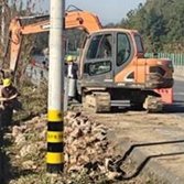 娄底大道接龙村入口路面硬化施工 为果农提供安全规范经营点