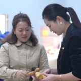 代表委员风采 | 新化县政协委员周菲 以“精”诚之心  铸产业之路 履委员之责