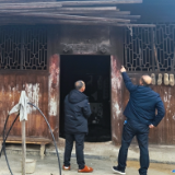田坪镇开展消防安全“敲门行动”