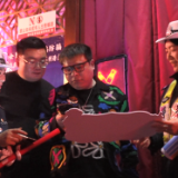 新化县交警大队进酒吧开展反酒驾宣传