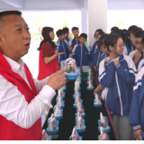 新化禁毒在线 | 新化县禁毒办到滨江学校开展禁毒宣传