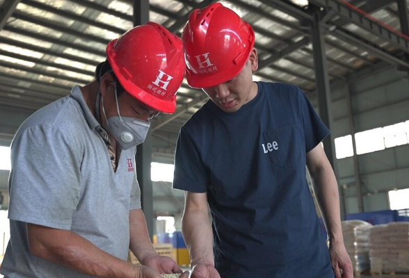 雁归潮涌•“新”活力 | 袁文：从“技术骨干”到“返乡先锋” 新材料细分领域跑出加速度