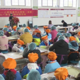 娄底非遗美食“辉妹子“食品劳动实践活动进校园