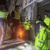 迎战低温雨雪冰冻天气 新化各级各部门全力应对(五)