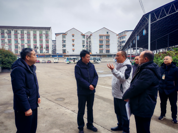 邹剑锋督导检查城市运行和安全生产等工作