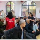 欢度重阳 | 新化县资江高级中学开展敬老慰问活动