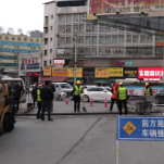 上梅西路安全饮水管网改扩建工程加快施工进度 确保群众通行畅通