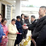新春走基层 | 爱心人士到白溪镇走访慰问困难家庭