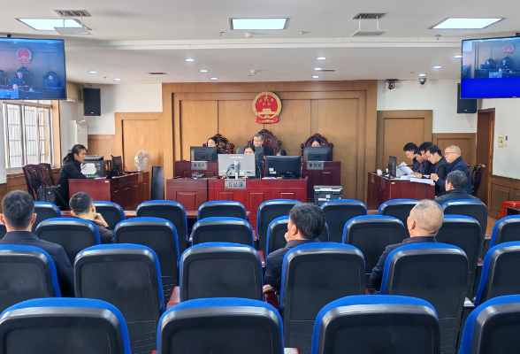 新化县人民政府县长出庭应诉  推动行政争议实质化解