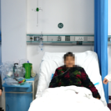 跨越70公里生命接力！新化医生袁友兰紧急抢救一氧化碳中毒老人