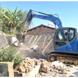 科头乡依法拆除5处占用耕地违法建筑