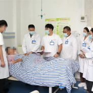 劳动者之歌 | 刘向阳 银针济世显仁心