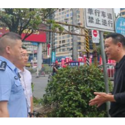 新化县领导检查城乡道路交通安全
