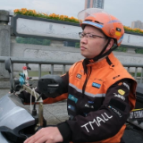 劳动者之歌 | 周桔洲：街巷里的“先锋骑手”