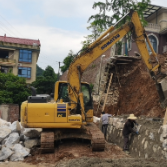 枫林街成功处置一起村组公路挡土墙坍塌险情