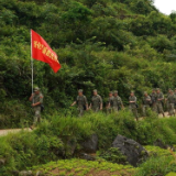 娄底军分区到新化组织基干民兵开展实兵检验性拉动演练