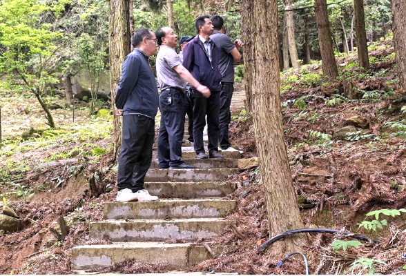 校企携手话发展 共筑新化黄精品牌 —— 湖南人文科技学院专家赴康神峰实地考察