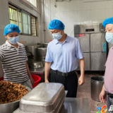 彭韬调研教辅征订、校服采购、校园餐管理、校园安全及“五育并举”工作推进情况