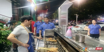 民情直达 融媒在线 | 民情直达快处置 新化县城管局落实群众诉求抓实“门前三包”