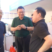 娄底企业服务年 | 杨韶红调研新印科技全国首家专业包装快印门店