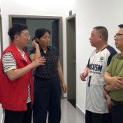 应安一线 | 强降雨侵袭 天门乡土坪村组织68名游客返程