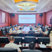 新化县政府召开党组(扩大)会议暨理论学习中心组学习会议