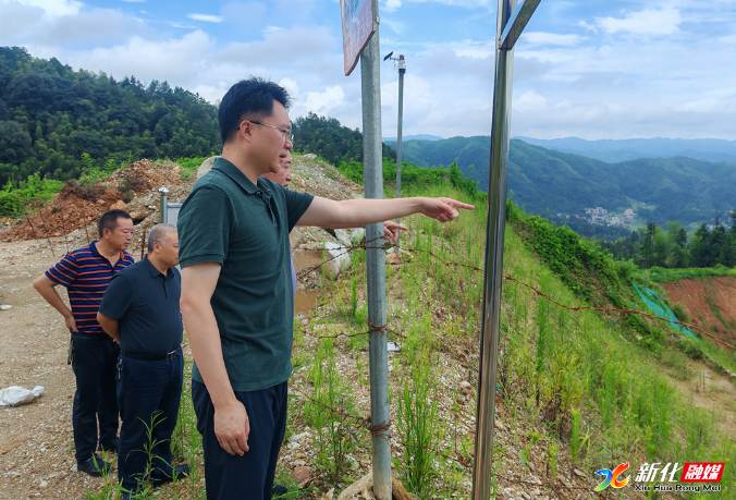 邹剑锋调研综治中心规范化建设、安全生产、矿山地质灾害治理、社会稳定等工作