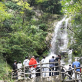 海外华文媒体采风团走进新化:寻梅山文脉 赏梯田早秋