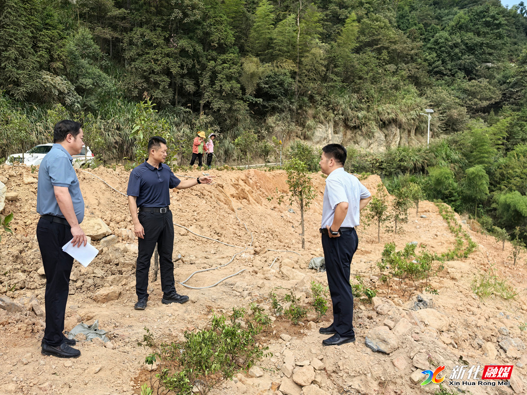 石冲口镇尧岭寨村.jpg 石冲口镇尧岭寨村.jpg