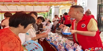 新化禁毒在线 | 曹家镇木山村中秋晚会话禁毒  共筑乡村防毒墙