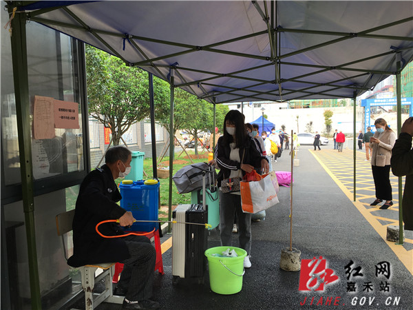 热成像通道接受行李消毒_副本.jpg