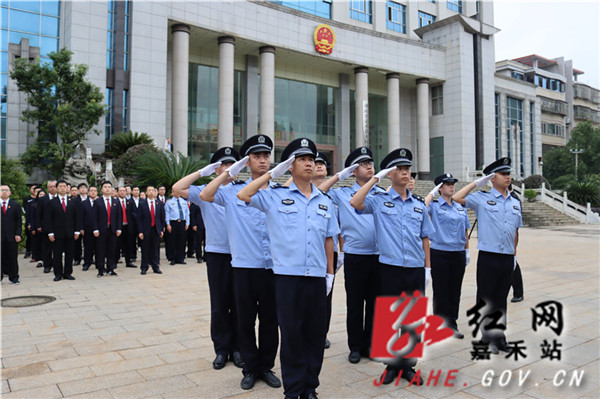 行注目礼_副本.jpg