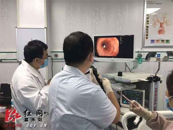 操作照.jpg 操作照.jpg