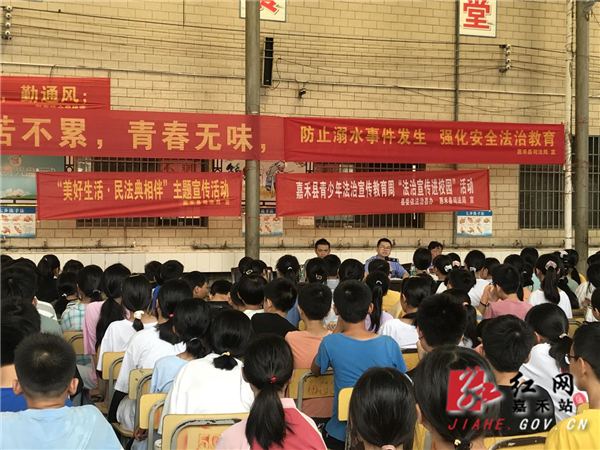 行廊法制宣传.jpg