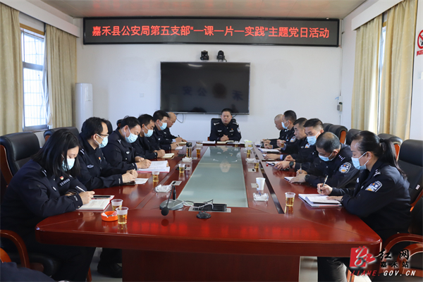 6ffac8365d03690f1cc904365a48fe4.jpg 6ffac8365d03690f1cc904365a48fe4.jpg