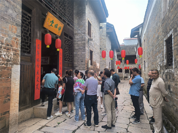 晋屏.jpg 晋屏.jpg