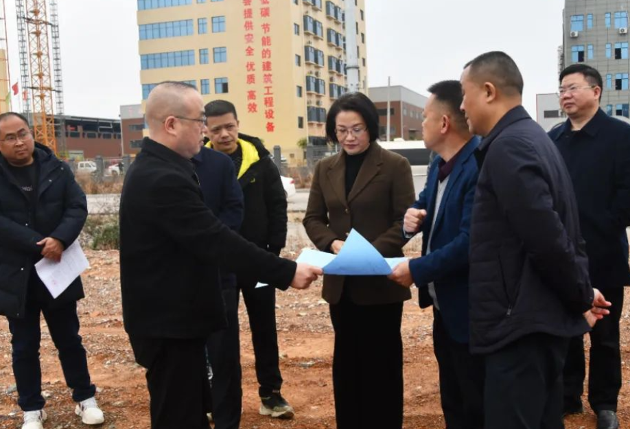 黄海蓉调研重点项目建设、企业上市和循环经济发展