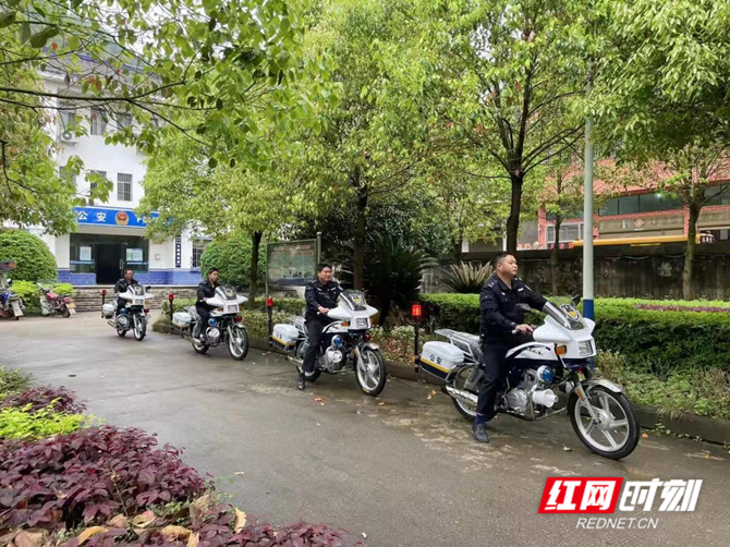 新邵大新镇：购置警用巡逻车 守护辖区平安稳定(图1)