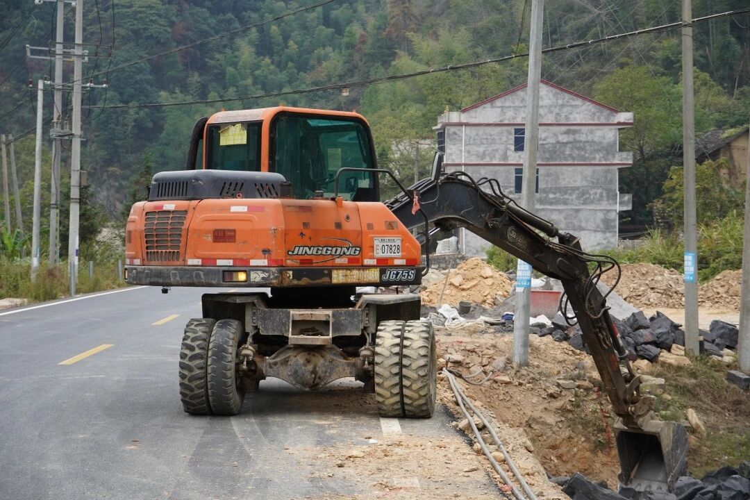 微信图片_2025-11-26_082345_461.jpg 微信图片_2025-11-26_082345_461.jpg