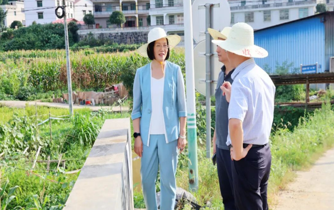 黄海蓉调研督导巩固拓展脱贫攻坚成果同乡村振兴有效衔接工作