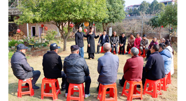 【四中全会精神在基层】快板声声响石庙，党的声音映民心——新邵县“零零传说”宣讲团让理论宣讲“活”起来