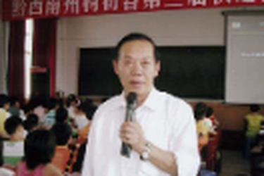 春风曾渡千山绿 桃李无言泪满襟 ——送别“中国快速作文之父”杨初春老师