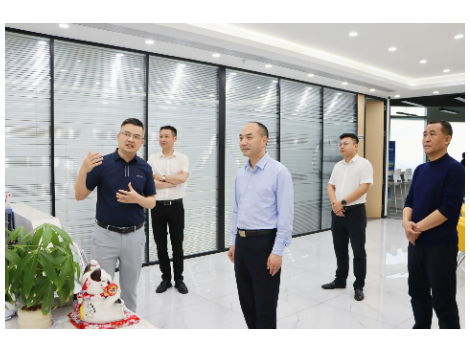 谢小军率队在深圳招商考察并召开招商推介会