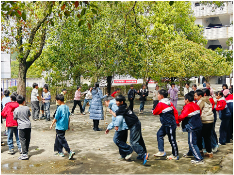 新邵民政“心理关爱进校园”走进汤仁小学