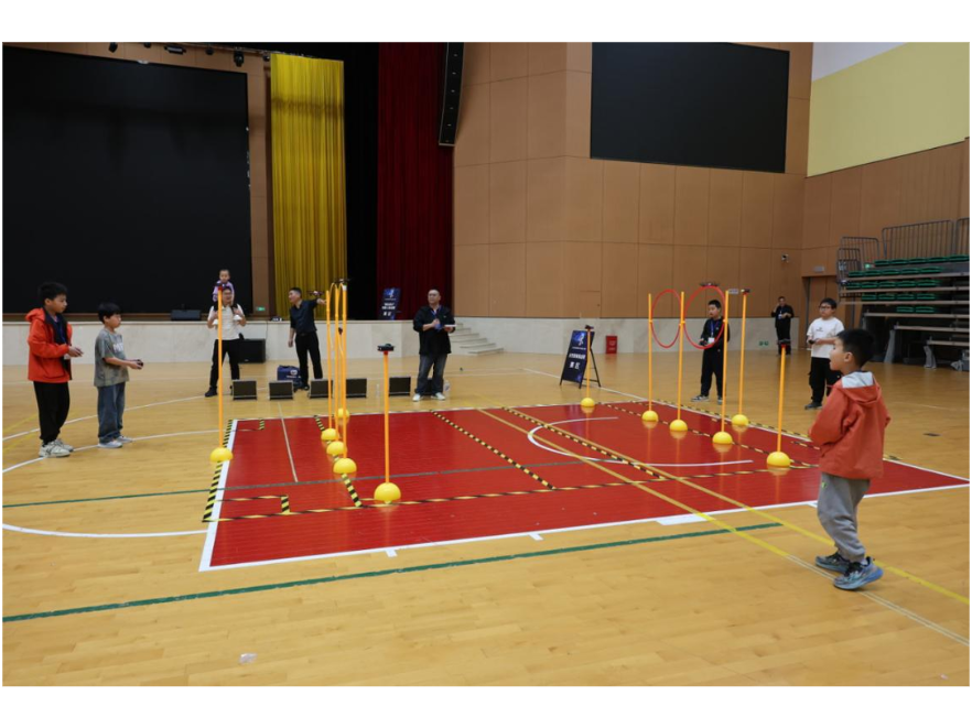 科创逐梦 智启未来 ——2026年新邵县青少年机器人竞赛圆满举办