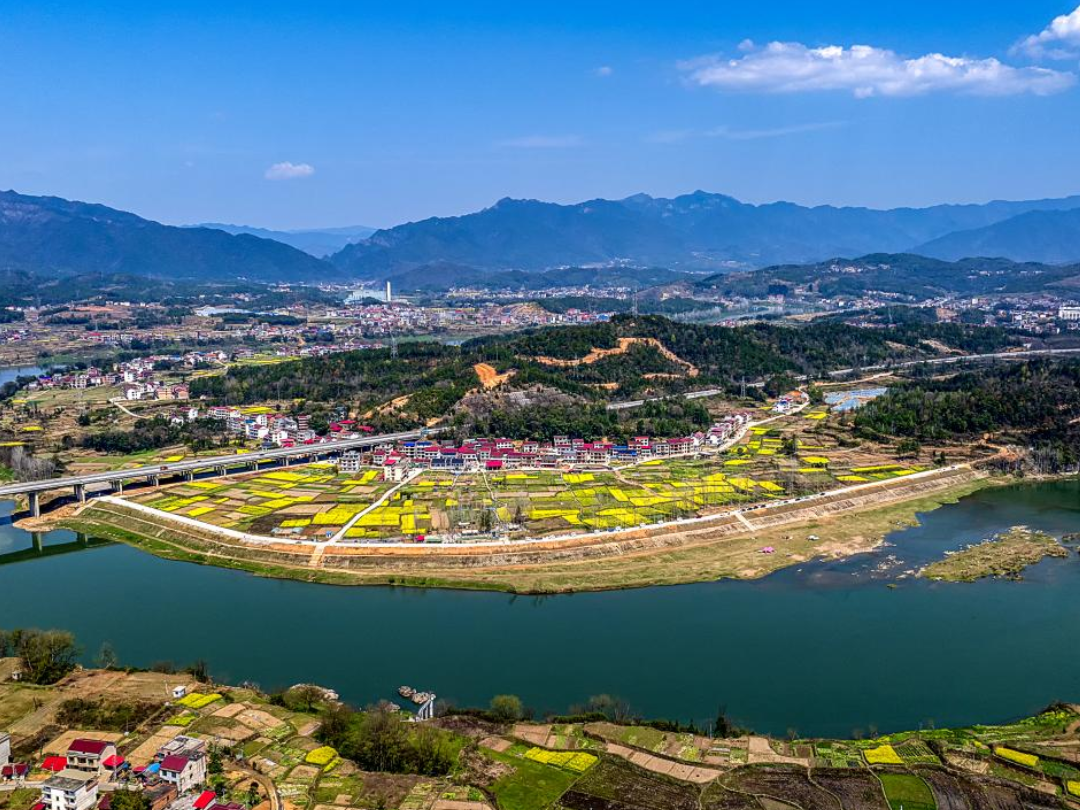 酿溪镇王家坪：资江河畔火“出圈”
