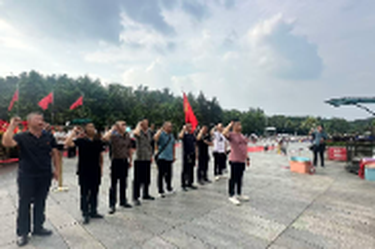 踏访韶山红土，感悟伟人初心