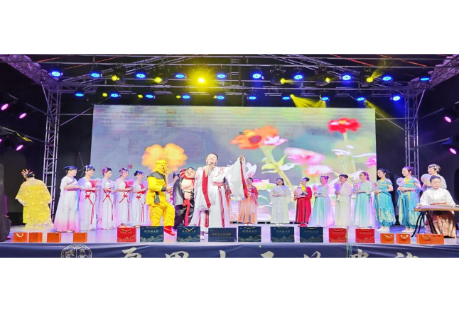 歌声致敬如山父爱，舞步舞动秀美潭溪 ——资江码头干群欢度“厚里山之夜”